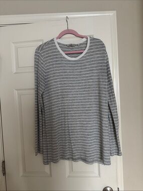 Athleta Gray and White Striped Long Sleeve Top